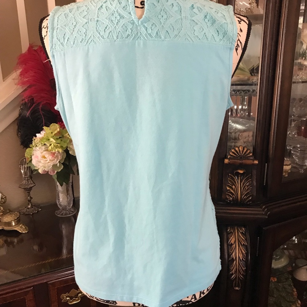 ✋🏻DONATING ✋🏻Beautiful Blue Tank Top with lace overlay - Picture 2 of 5